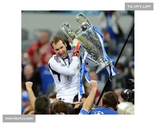 捷克传奇门将职业生涯回顾与辉煌成就分析